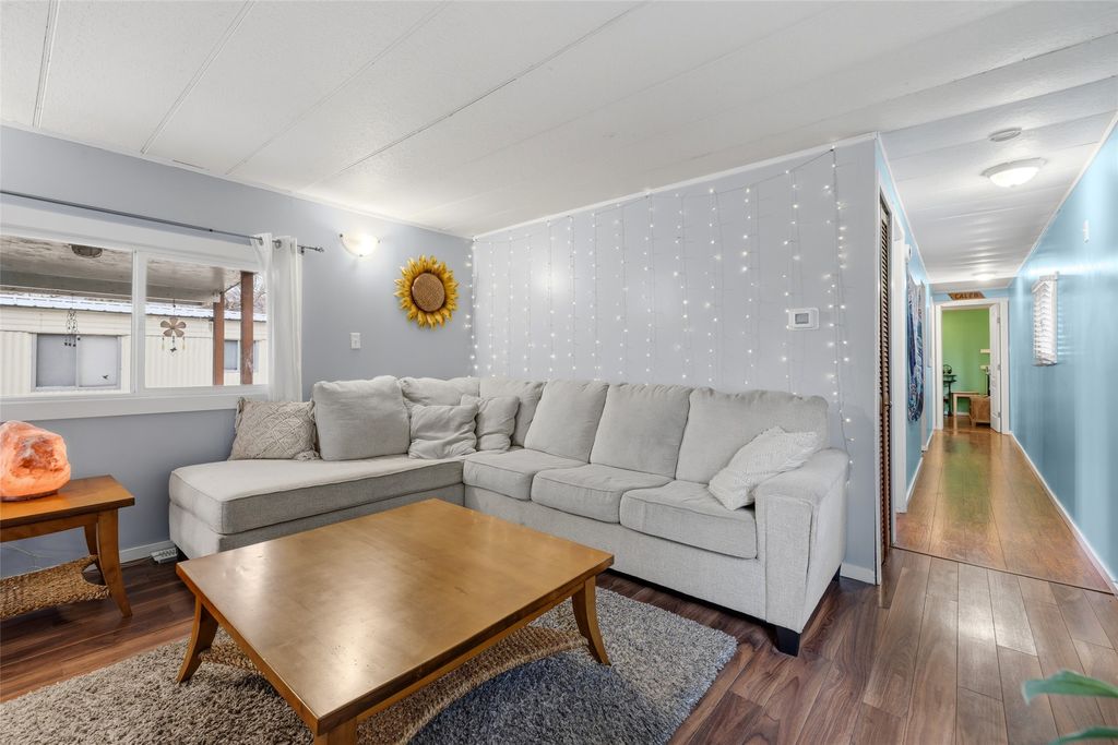 listing image 16511276810903768112