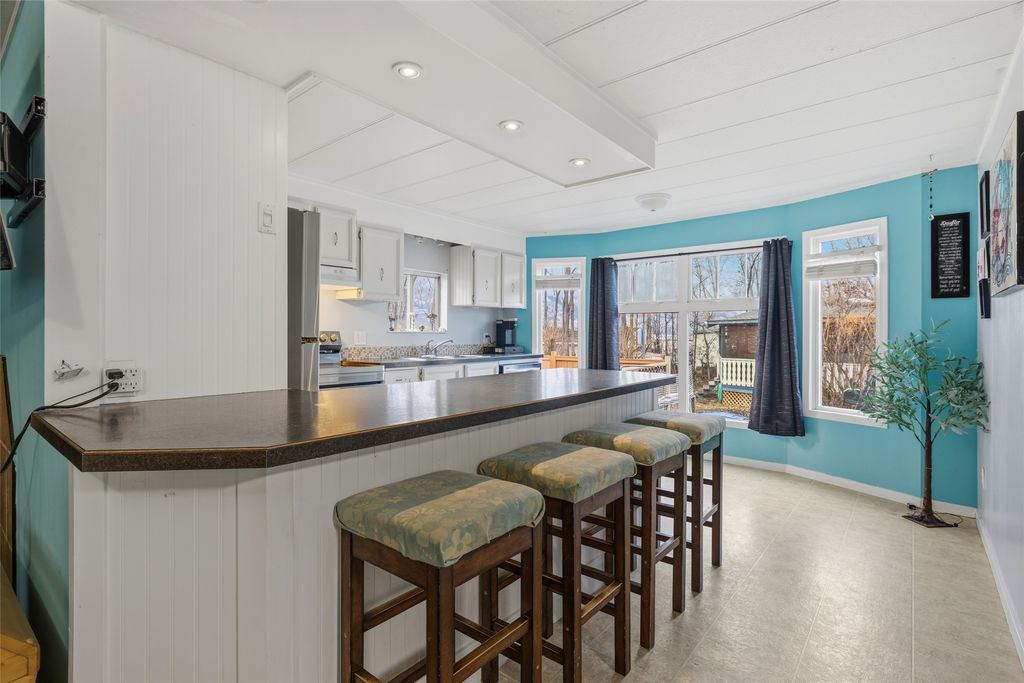 listing image 16513881964852329859