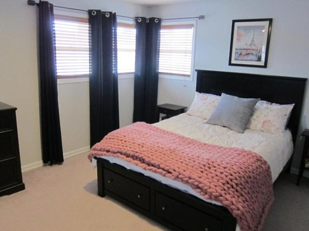 listing image 16511475634321479444