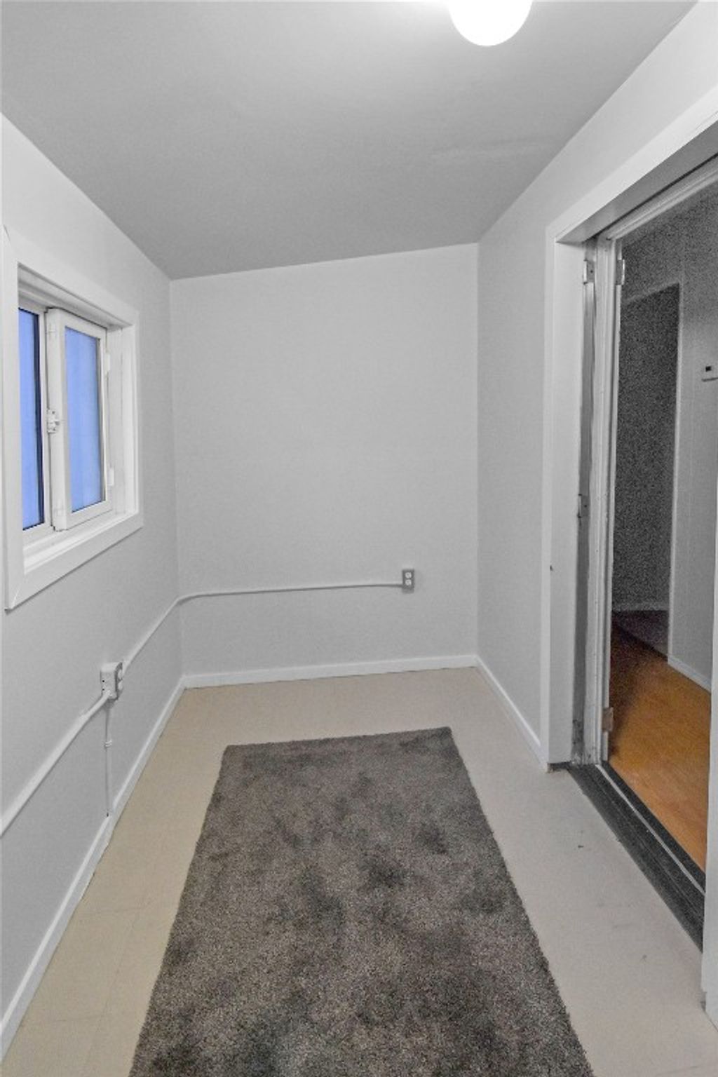 listing image 16512728216106735982