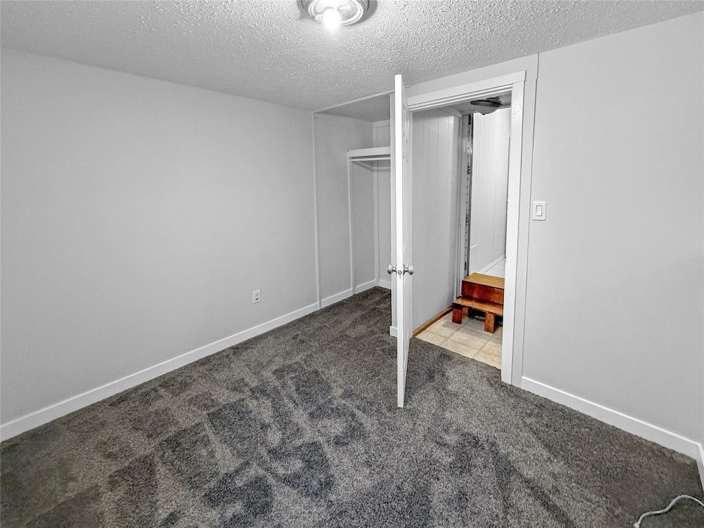 listing image 16510399494850973316