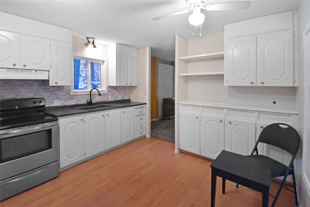 listing image 16510340436723860149