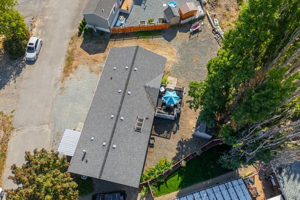 listing image 16517188461026047465