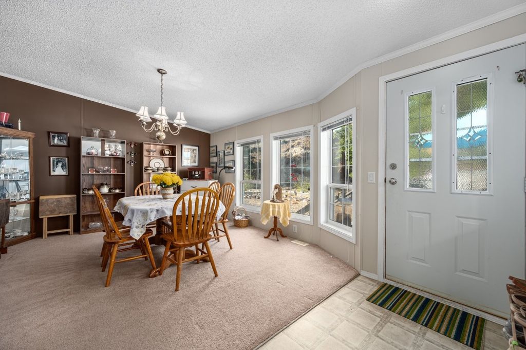 listing image 16512091697417661016