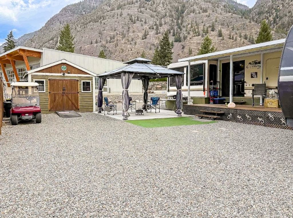 listing image 16511574647491610425