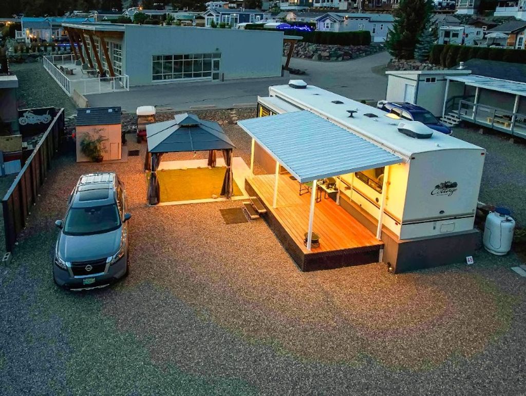 listing image 16515287564501684216