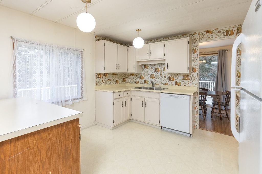 listing image 16510905803443846804