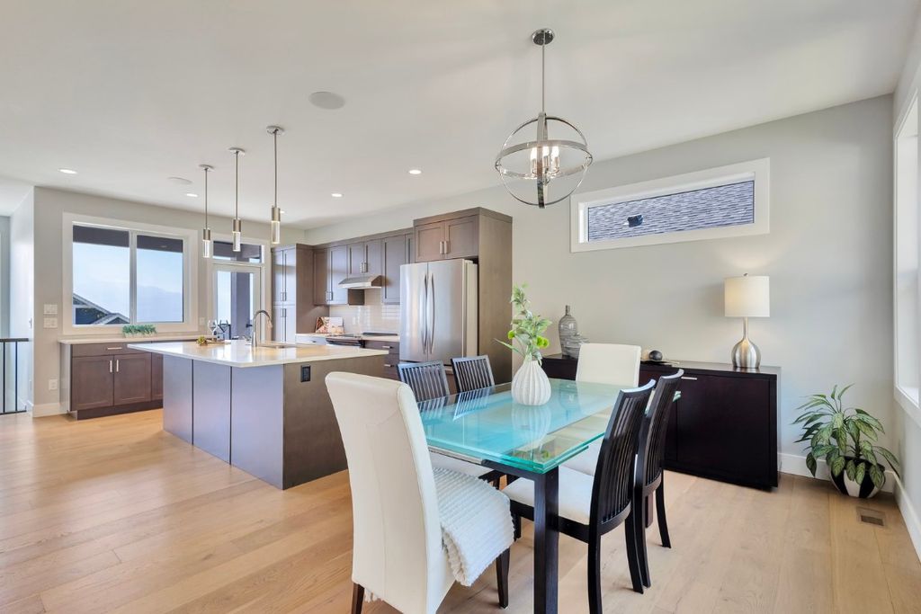 listing image 16510956763655312918