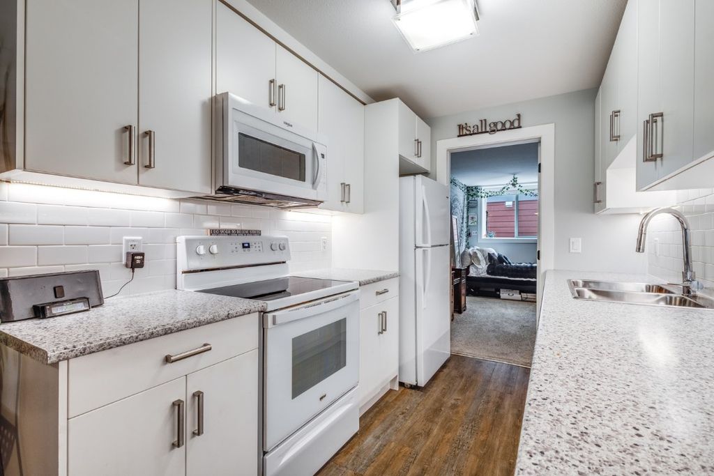 listing image 16519317220484519309