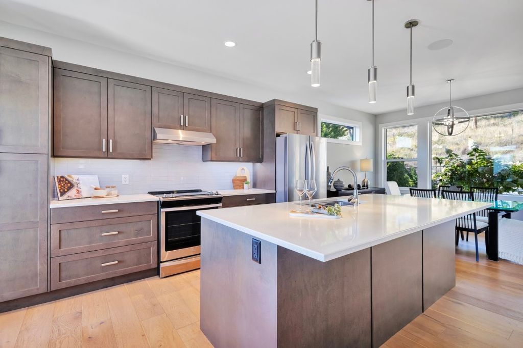 listing image 16511324183753059500