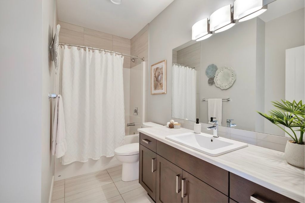 listing image 16518708619824487266