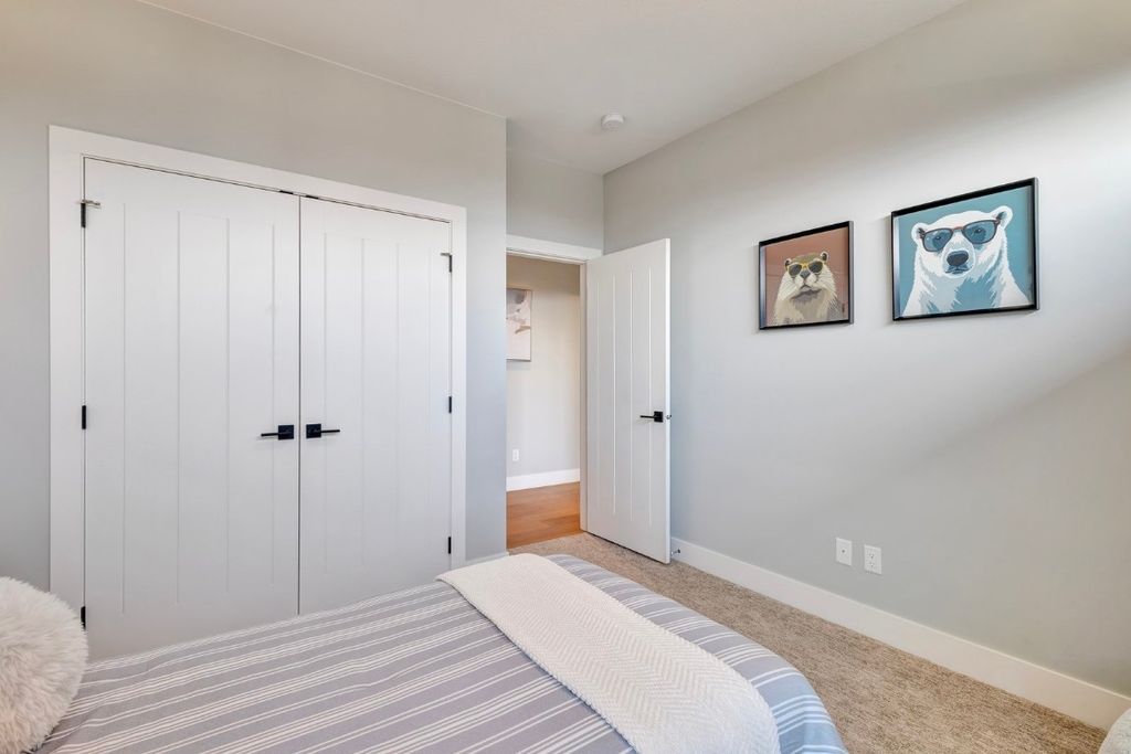 listing image 16515062147833429139