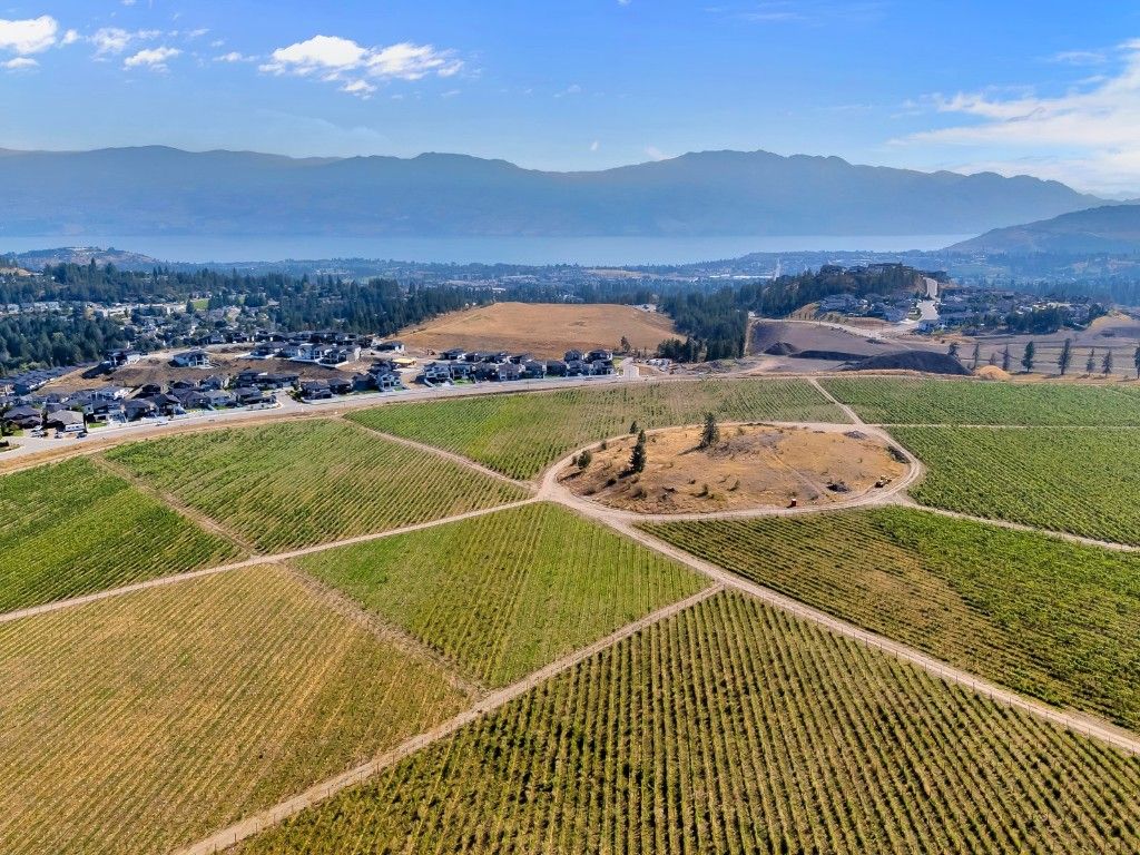 listing image 16515379689842104185