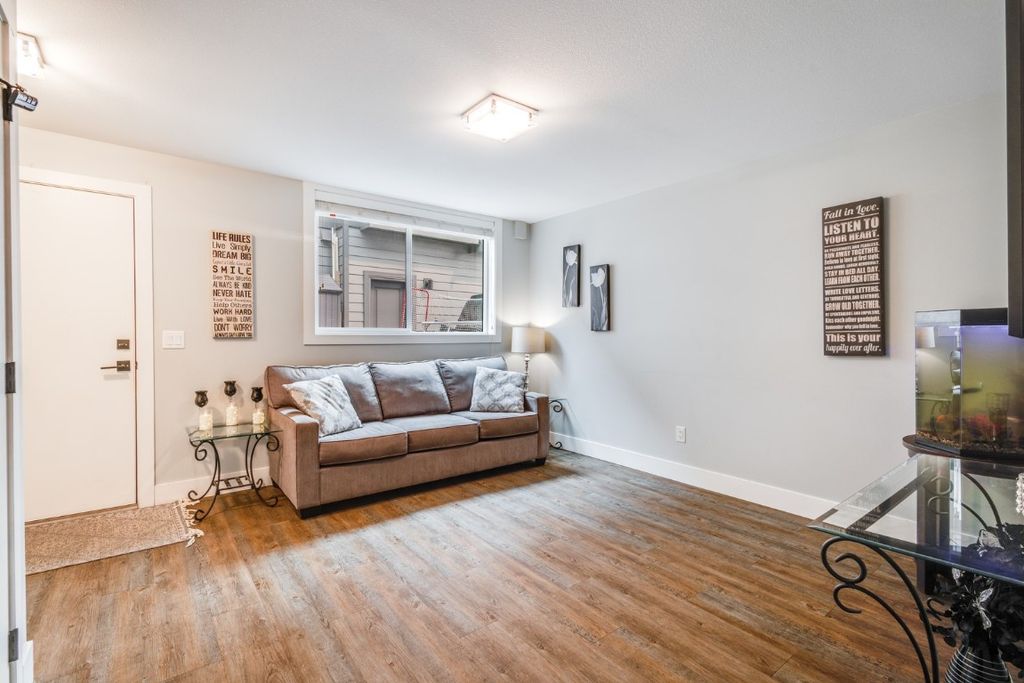 listing image 16517748074670608040