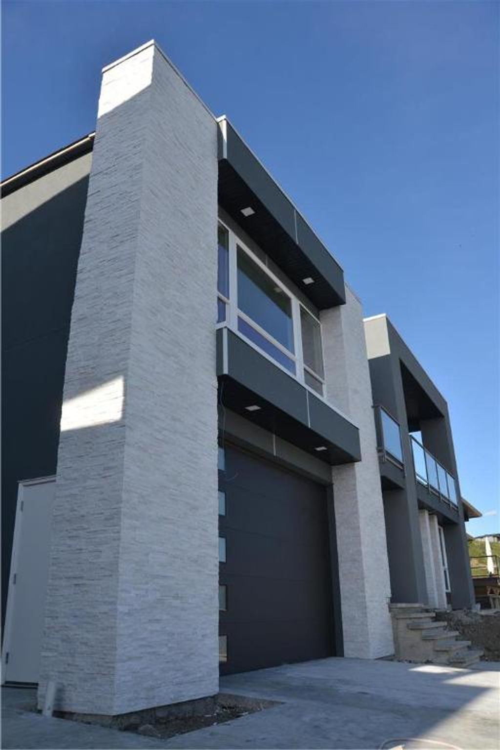 listing image 16516544817915170117