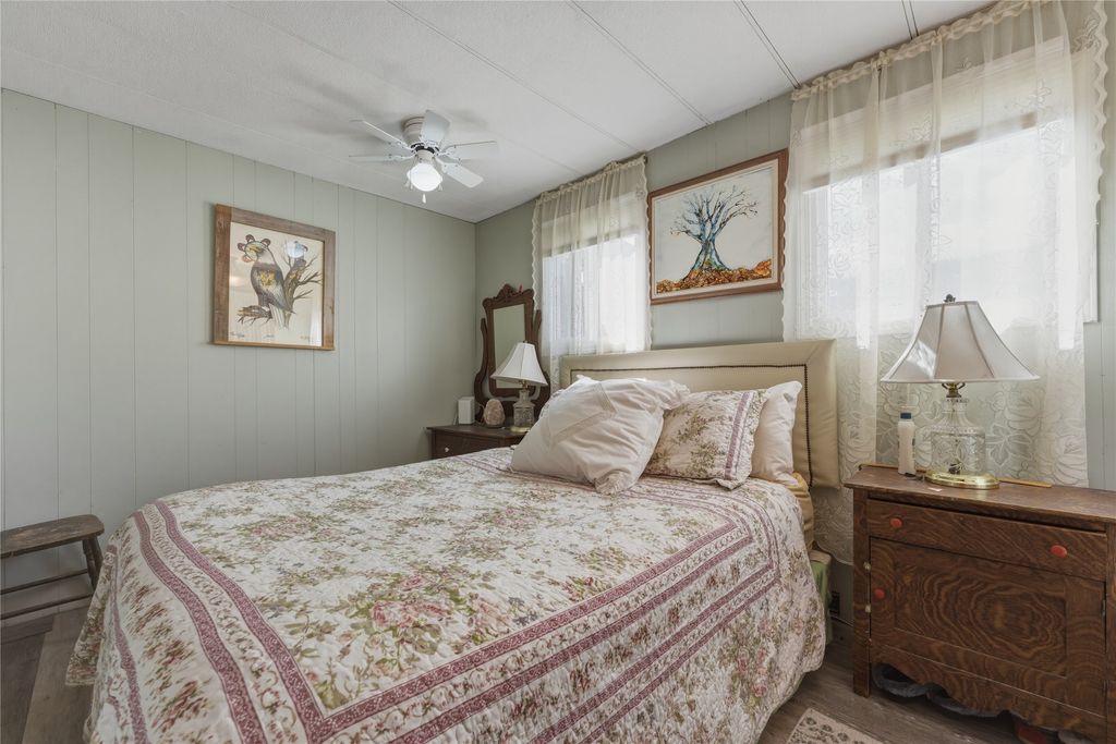 listing image 16510019415552432248