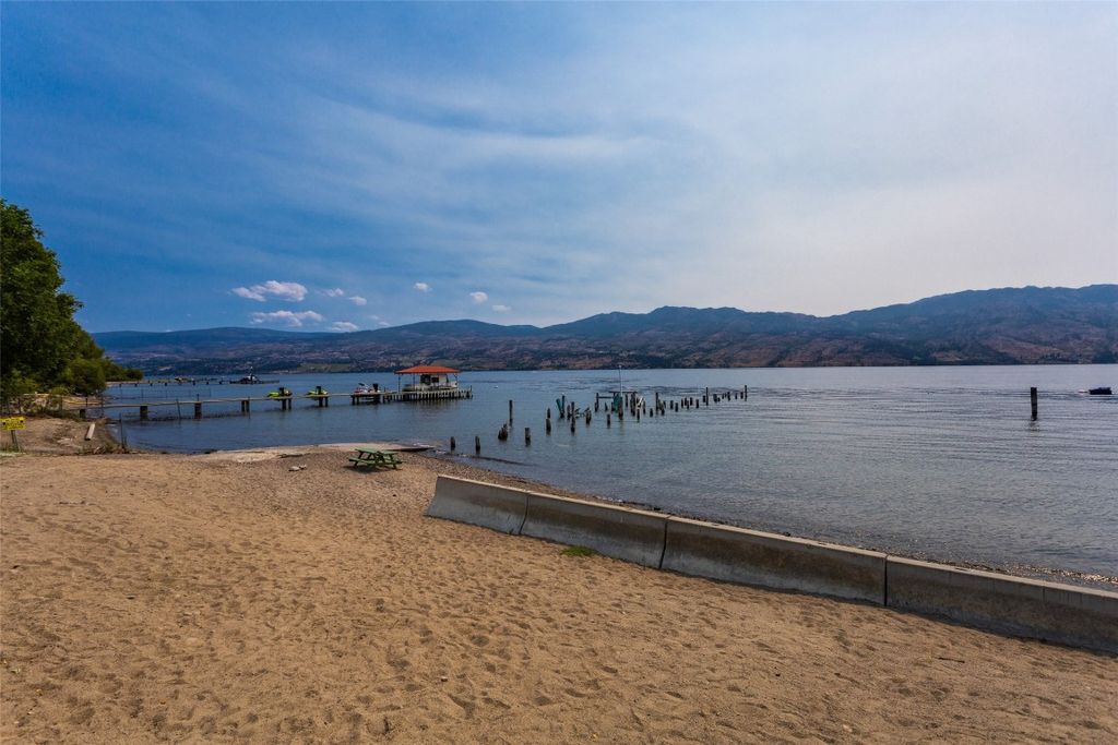 listing image 16511912351754444048