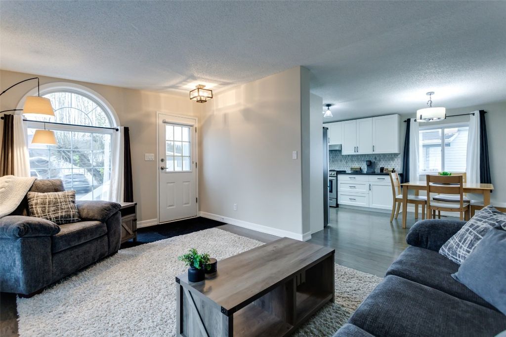 listing image 16510575244916221223