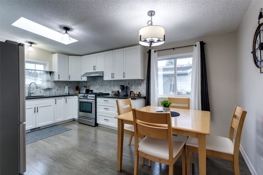 listing image 16519286090099362630