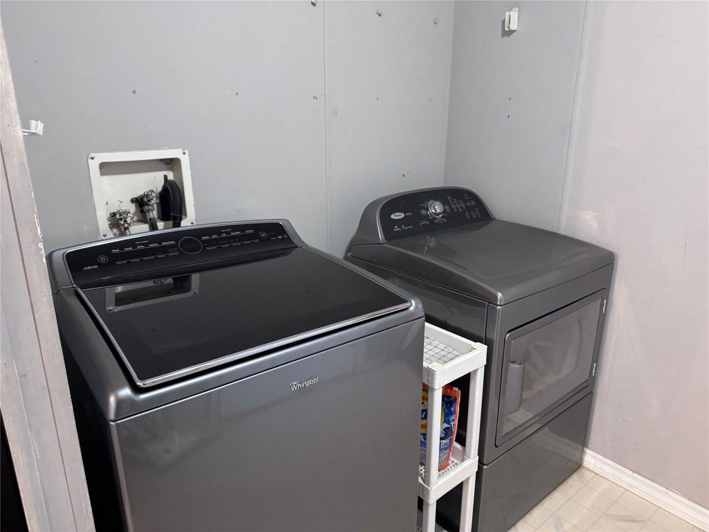 listing image 16514411726831518070