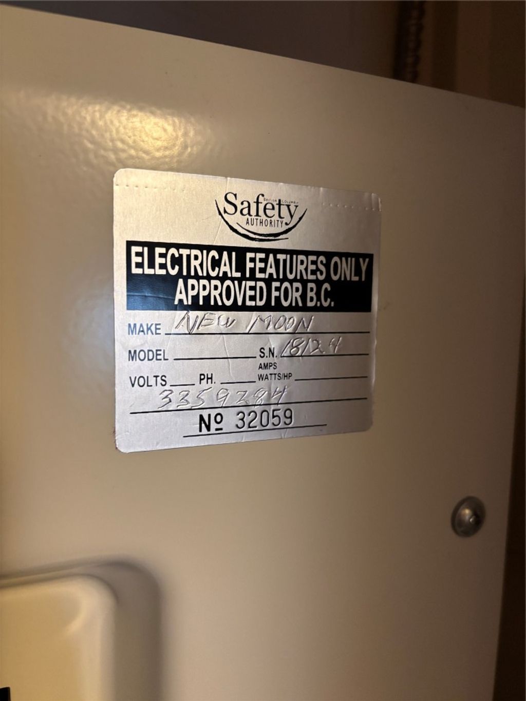 listing image 16512115684668062153