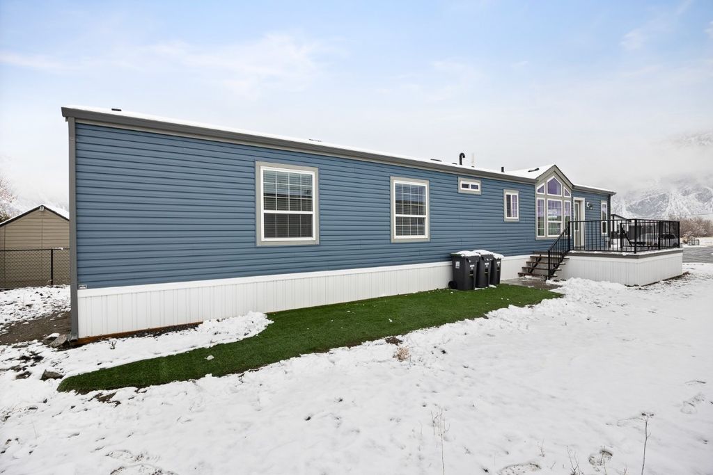 listing image 16514782542397504695