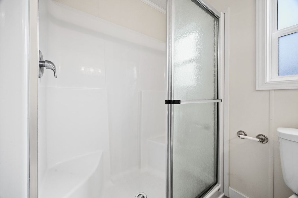 listing image 16519715934472504506