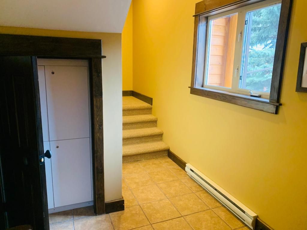 listing image 16516690735648826431
