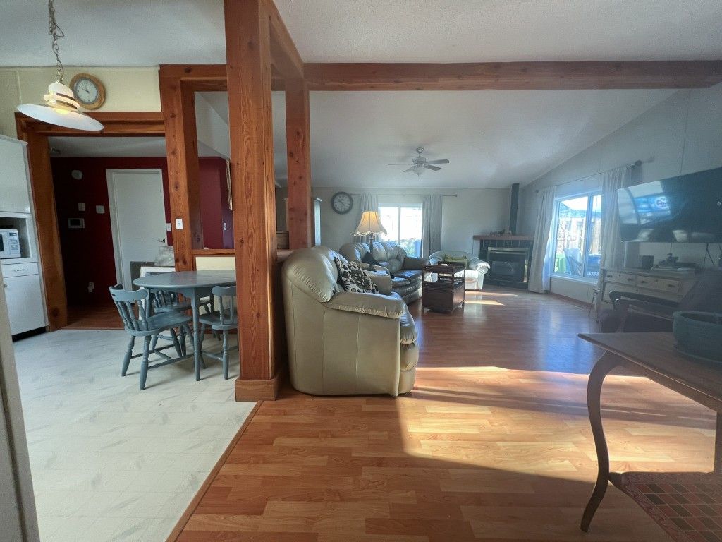 listing image 16515658208458088276