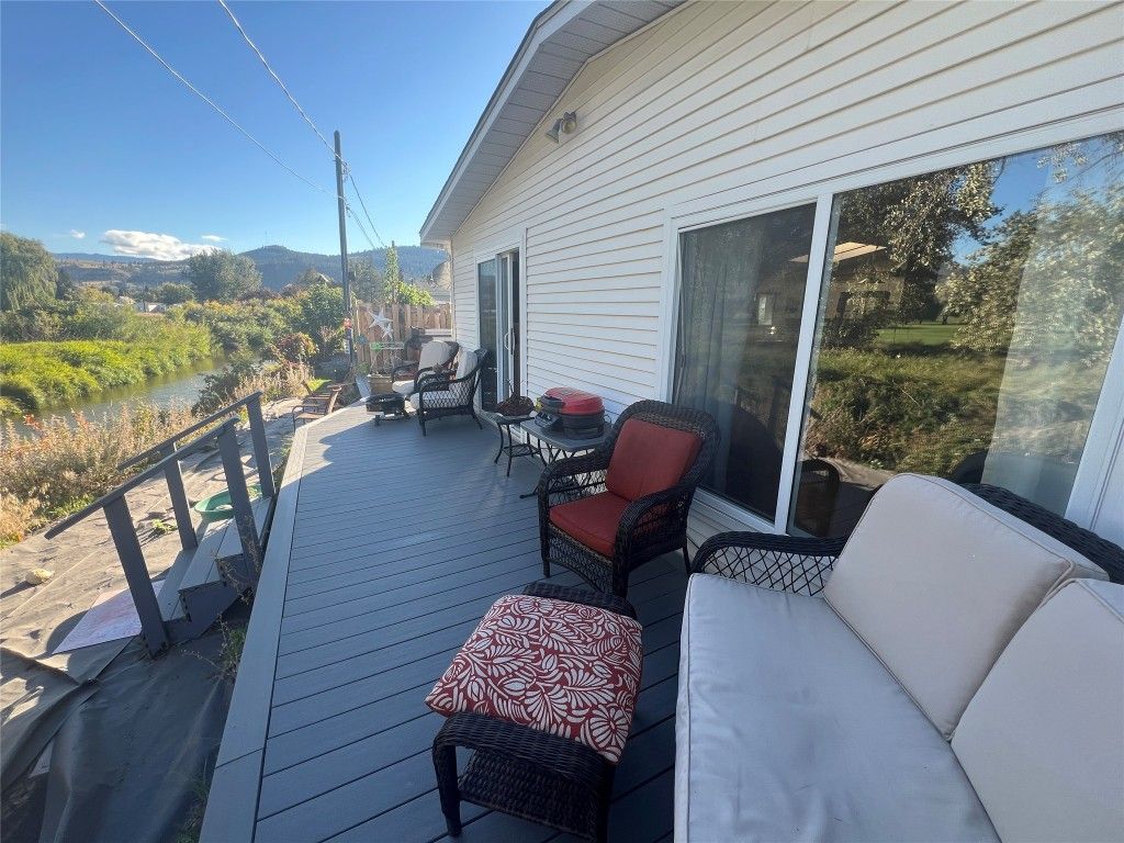 listing image 16511782810778859163