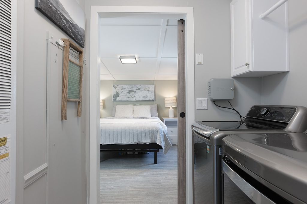 listing image 16515146939130457618