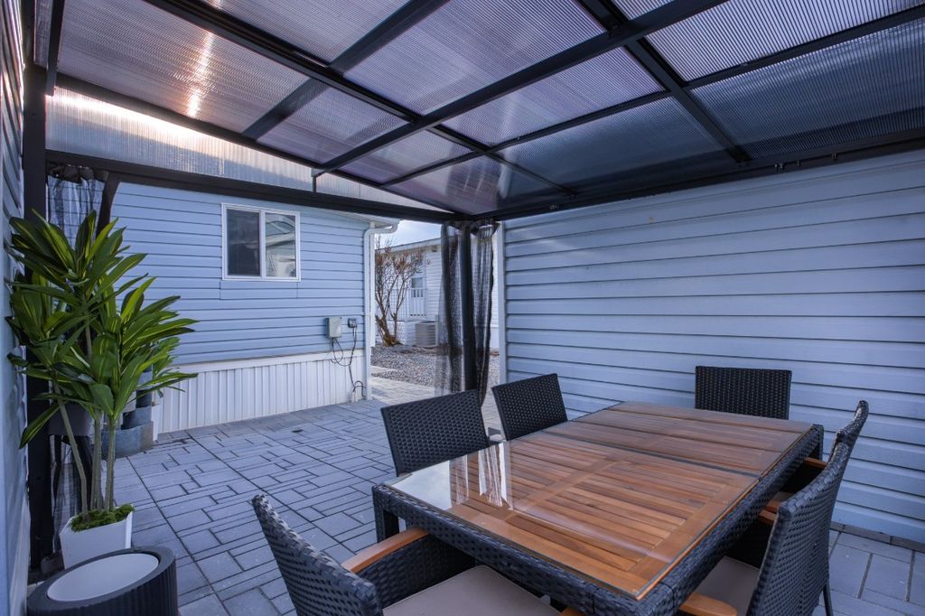 listing image 16511470852130922543