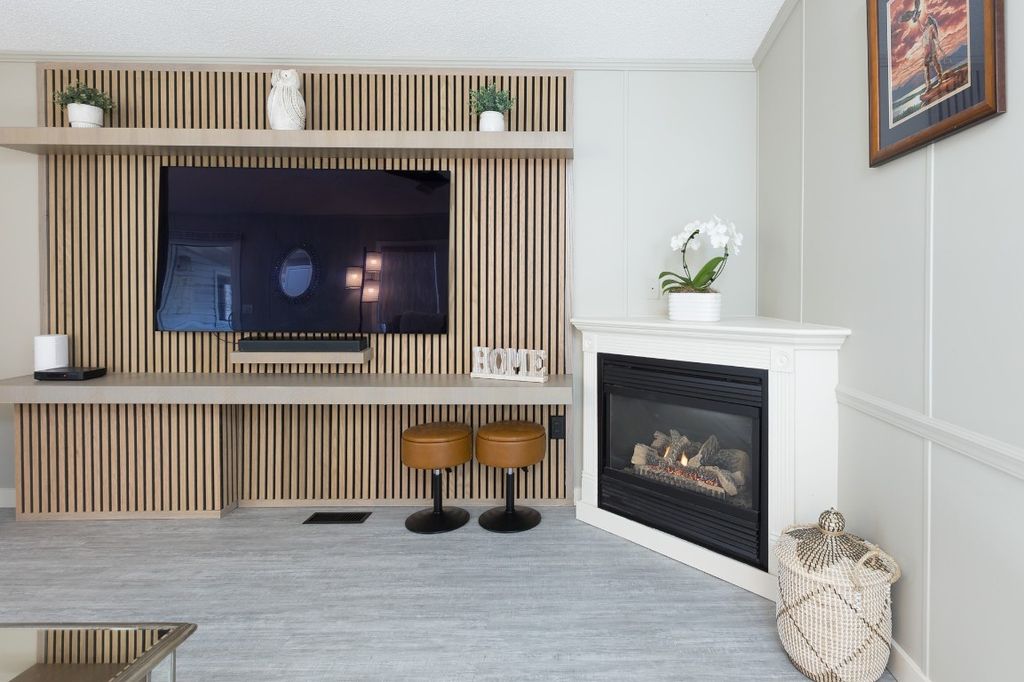 listing image 16516040132547004366