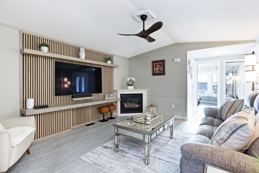 listing image 16516529762896806263