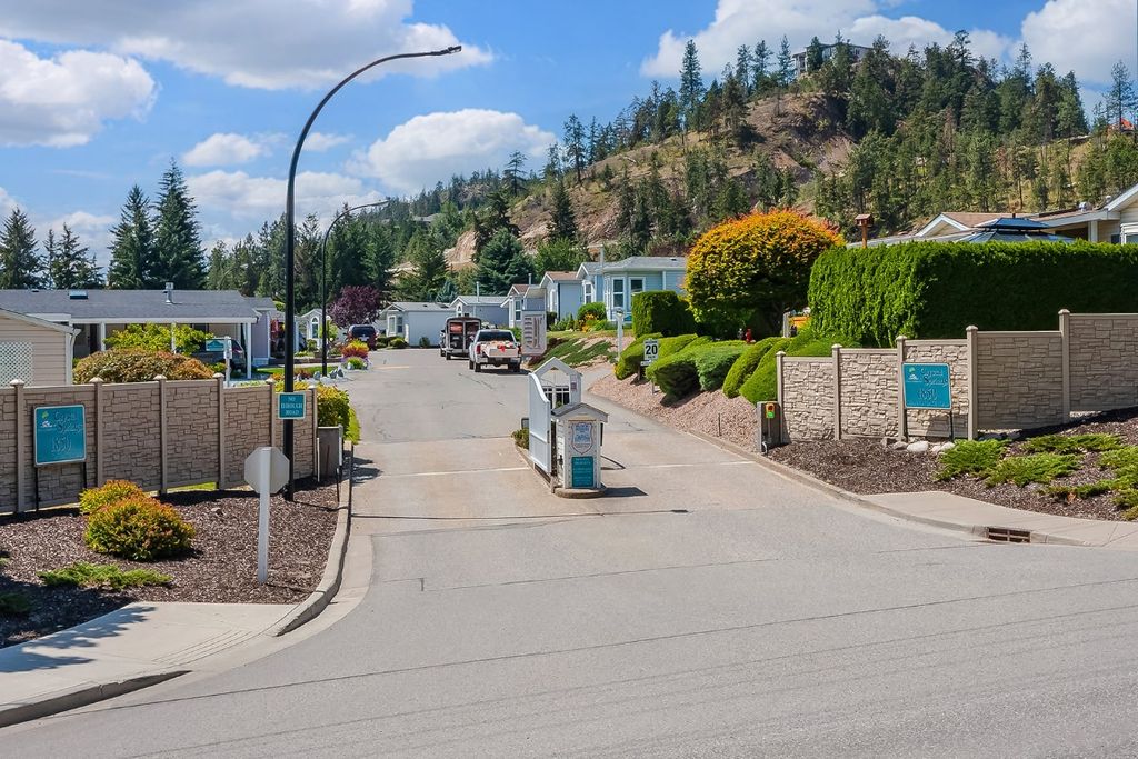 listing image 16511307333487802969