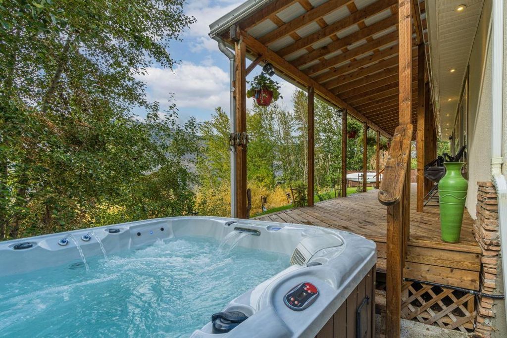 listing image 16518452680711123791