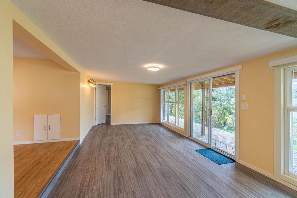 listing image 16514311674349064357