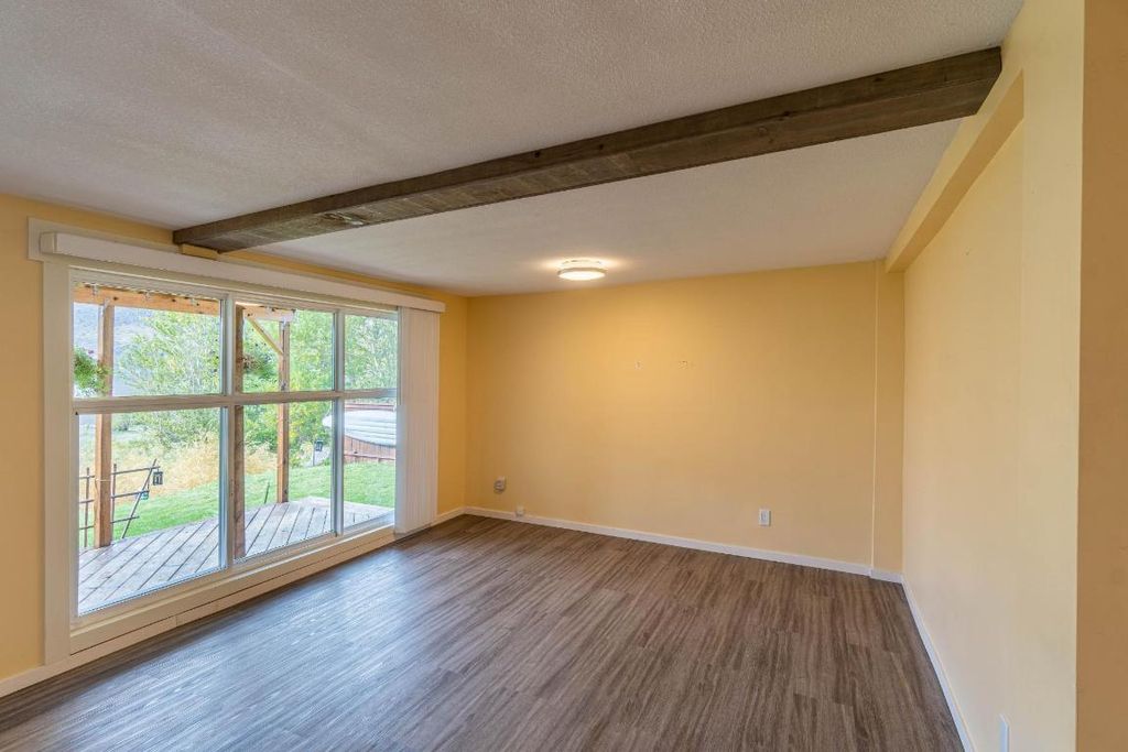 listing image 16518948305745602290