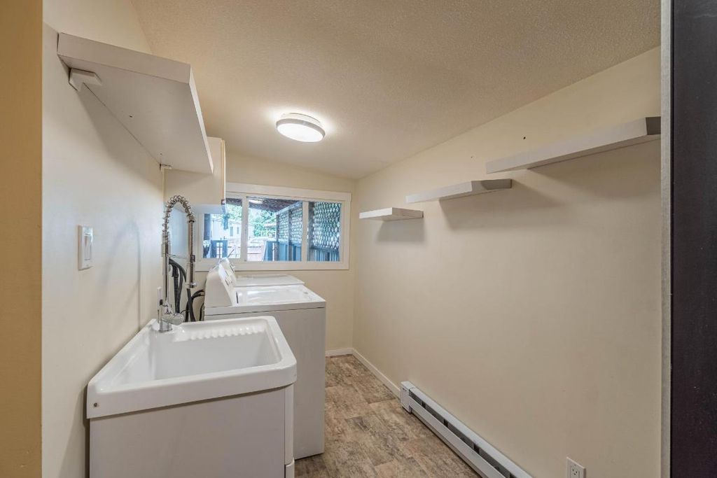 listing image 16511270542211071596