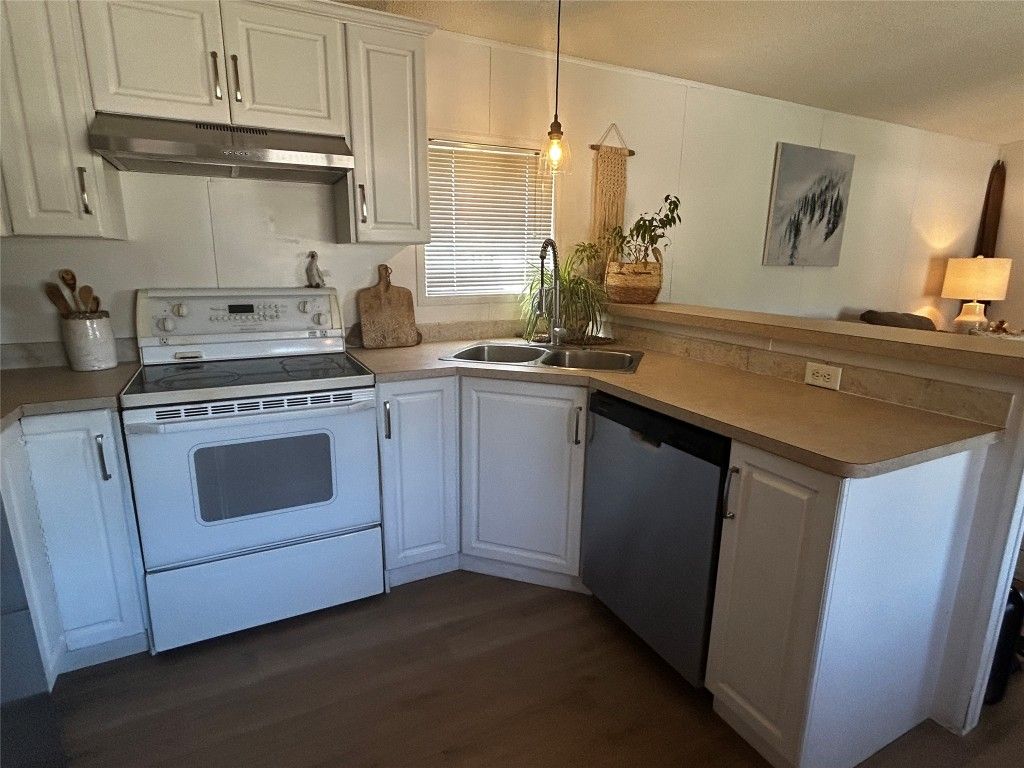 listing image 16516408406490785406