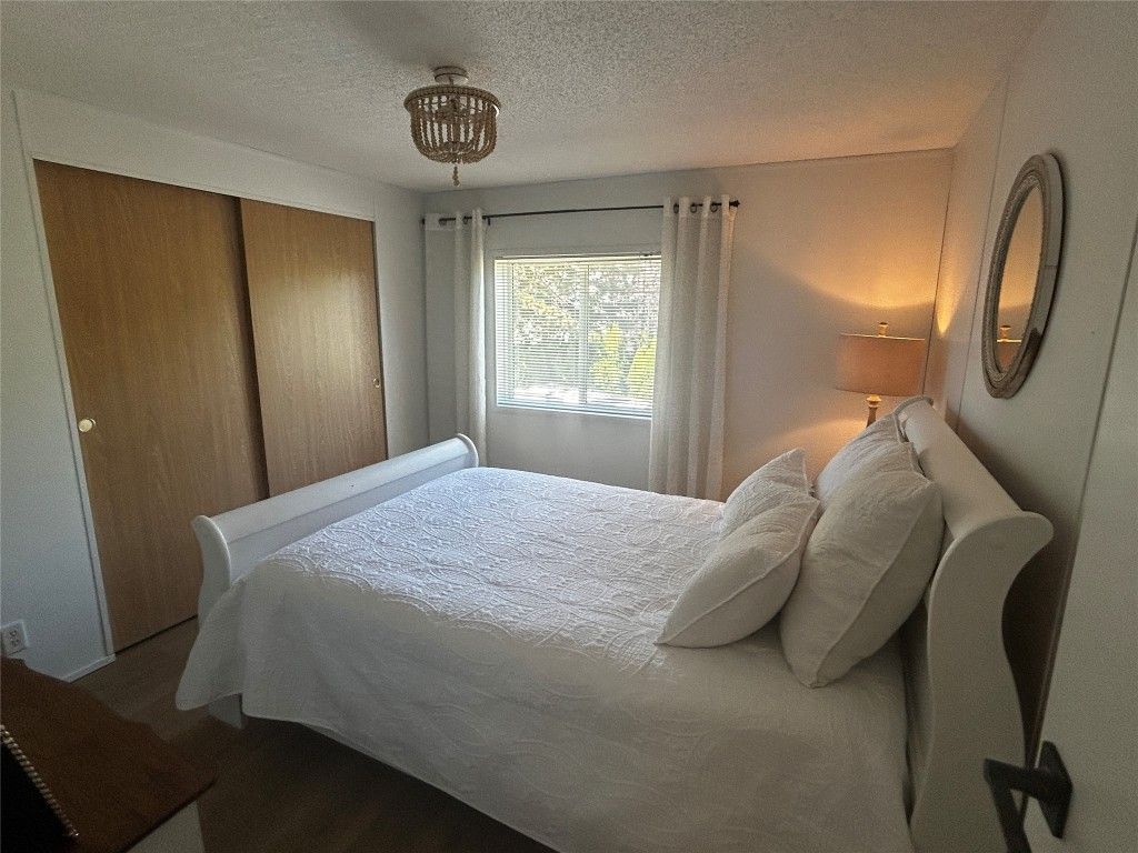 listing image 16511670172247566260