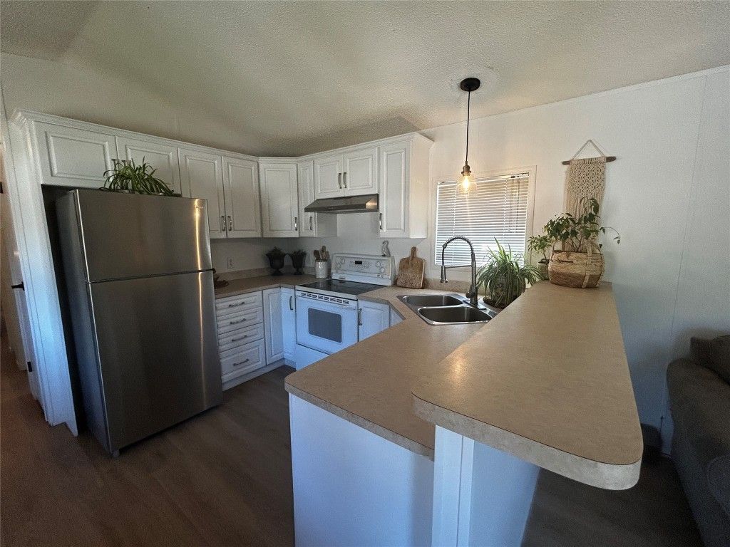 listing image 16512303712290844457