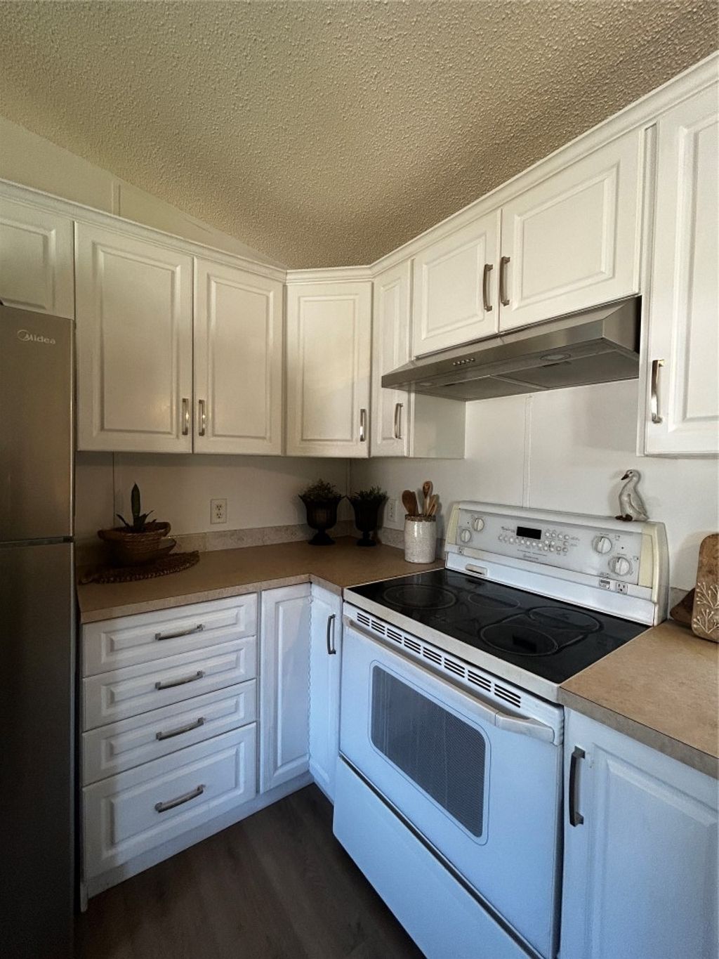 listing image 16519101065787939186