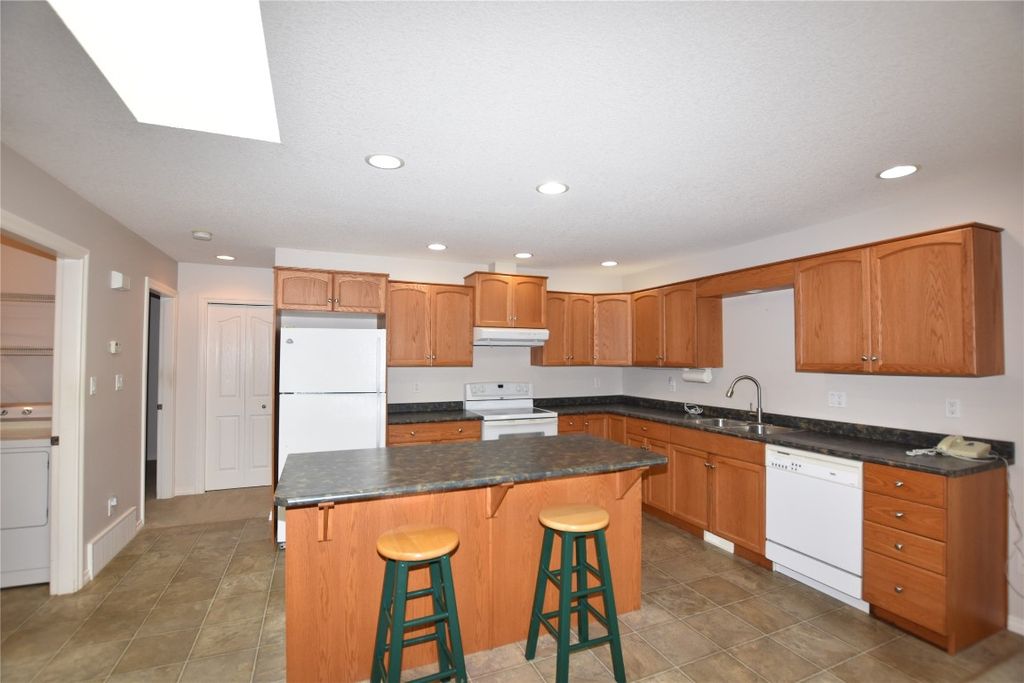 listing image 16515884682938104724