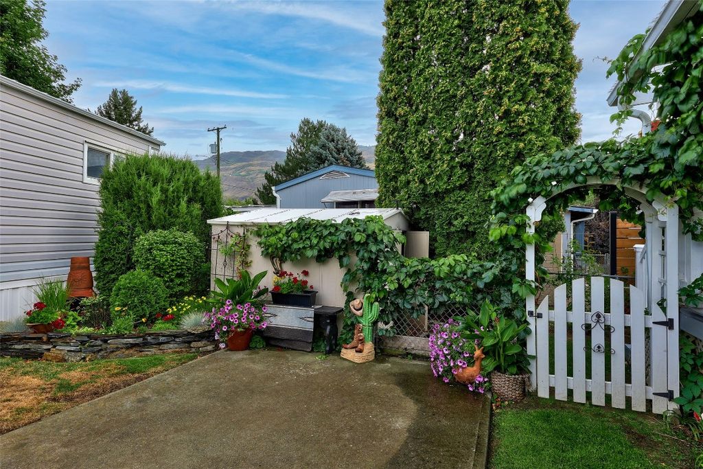 listing image 16518271125785437836