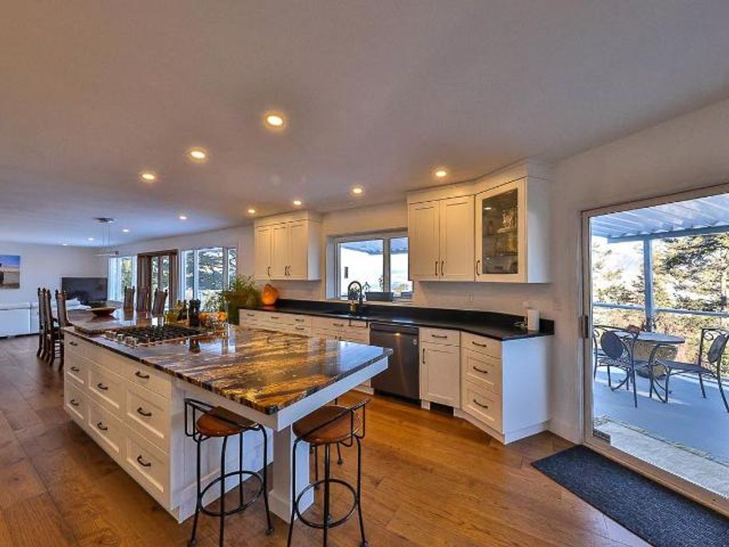 listing image 16519552859241908019