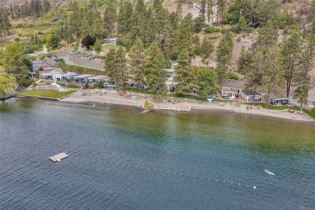 listing image 16514168998851715373