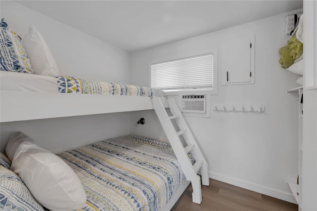 listing image 16513026129508474864
