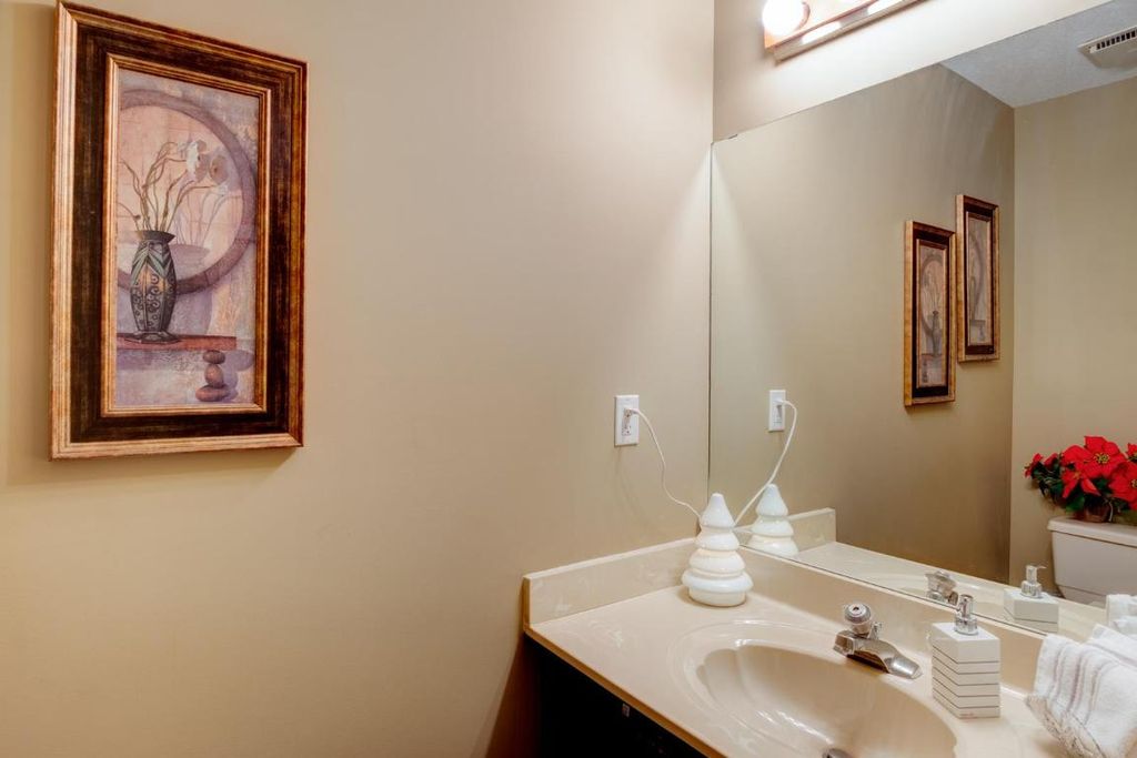listing image 16516757921826189708