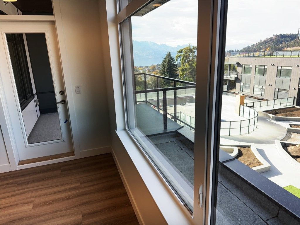 listing image 16513804036761724454